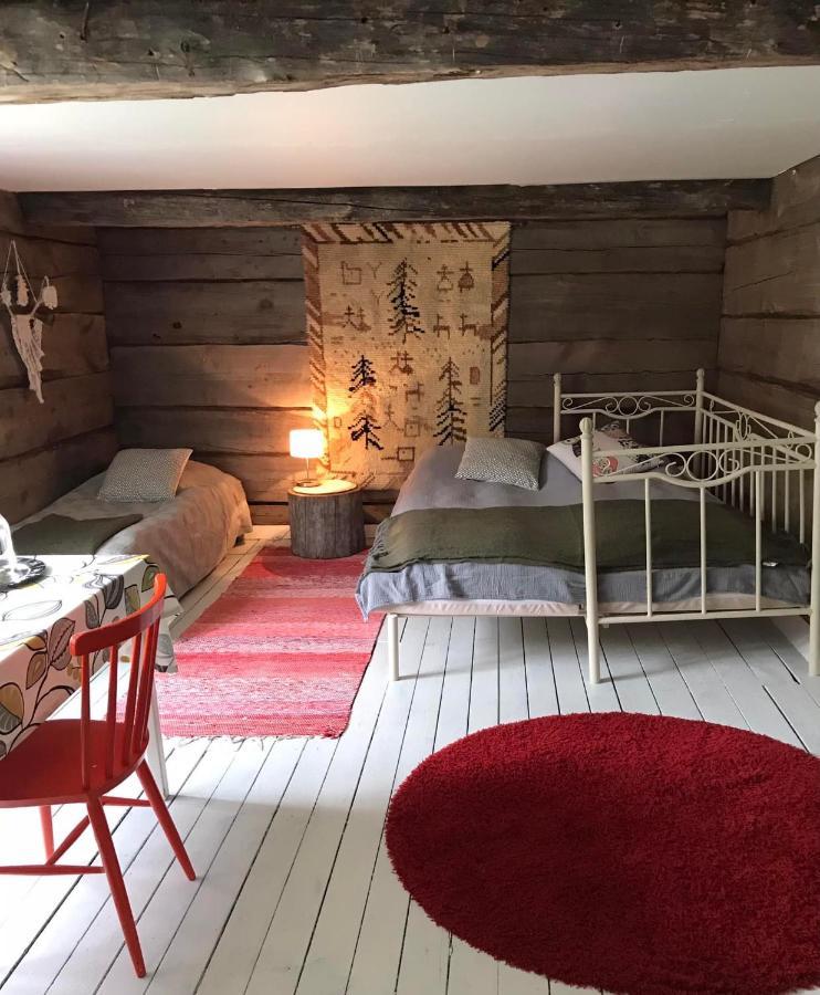 Paeivin Pirtti - Pirttikahvila Ja B&B Луосто Экстерьер фото